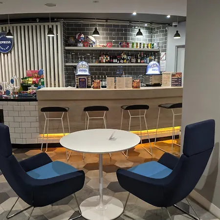 Hotel Express Paris - By Ihg 3*