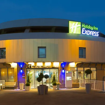 Hotel Express Paris - By Ihg 3*